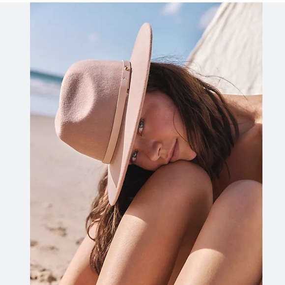 NWOT HOST PICK 🎉🎉Free People Wythe Leather Band Felt Hat - COLOR  Dusty Pink - Picture 2 of 5